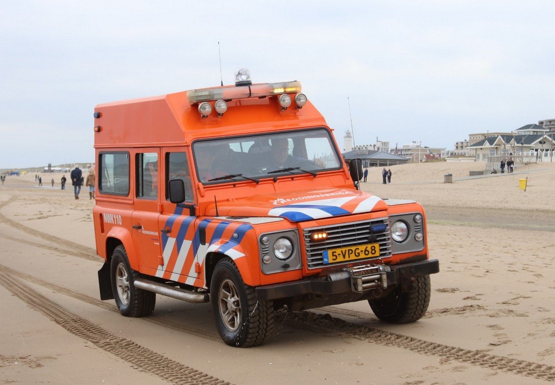 Inzet NRB voor een catamaran met gebroken mast Noordwijk