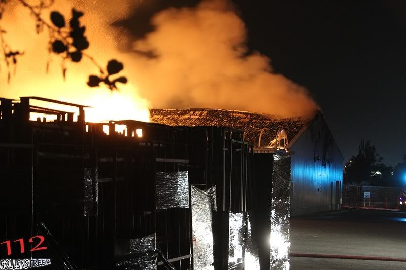 Zeer grote brand (Grip 1) Vinkenweg Rijnsburg (Foto update: 29-05)