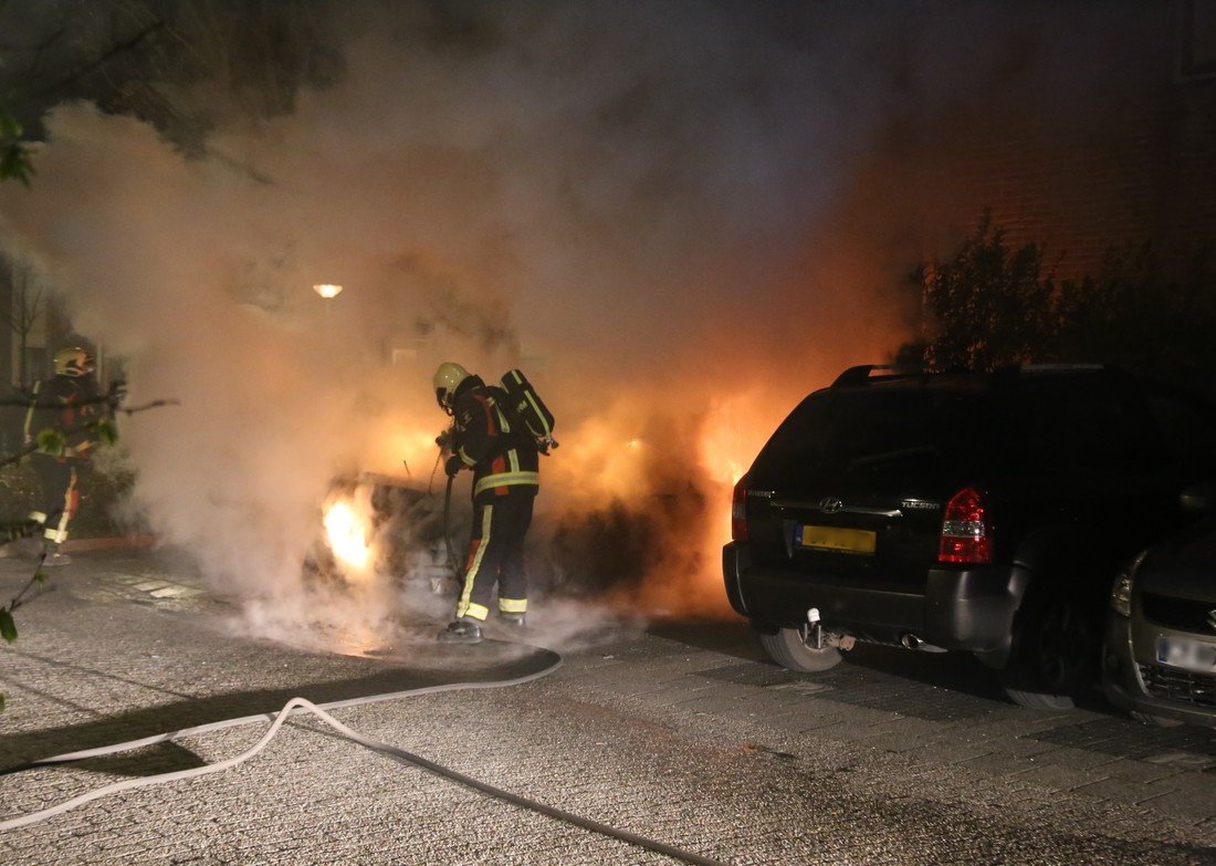 Auto brand volledig uit Westerhout Noordwijkerhout