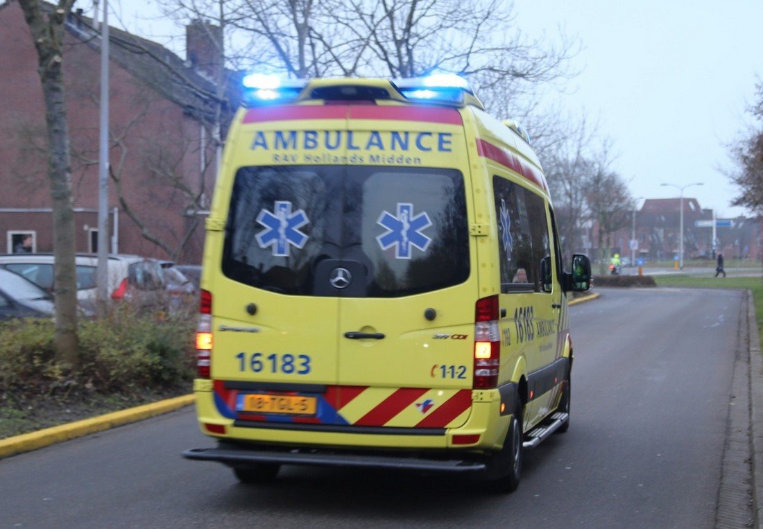 Traumaheli inzet na val van fiets Katwijk