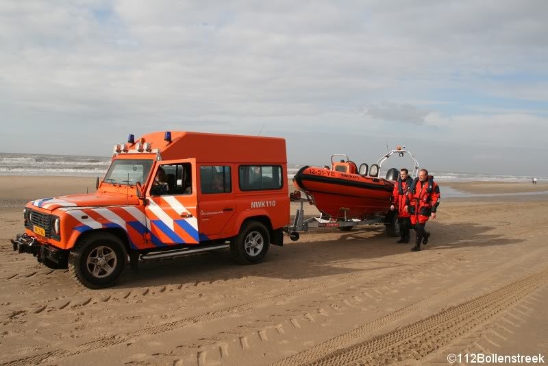 Kite uitrusting gevonden in zee Noordwijk