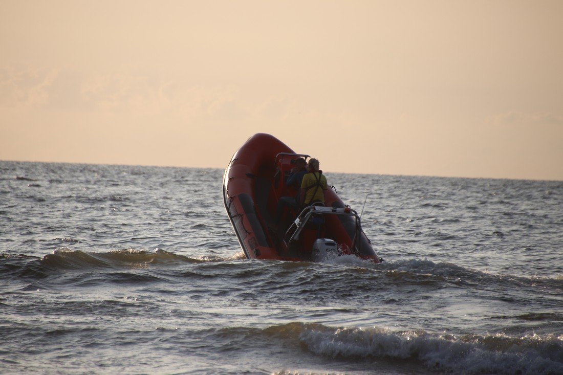 Grote oefening strand Katwijk