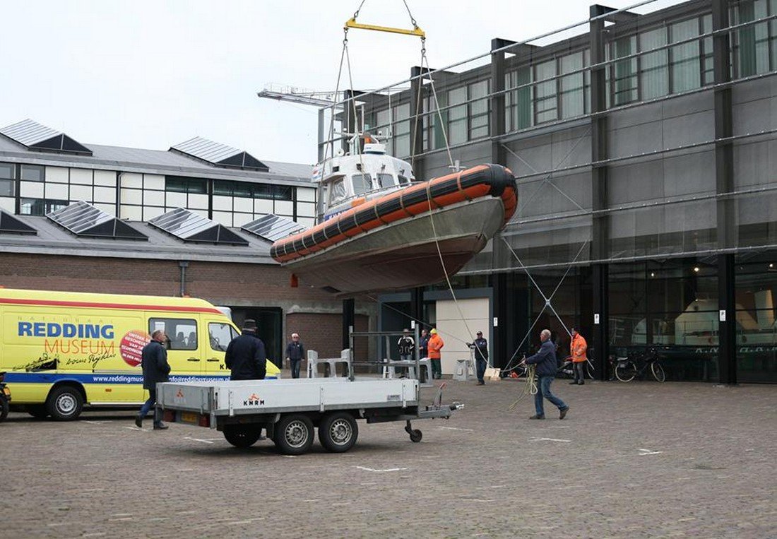 Reddingboot Valentijn overgedragen aan het Nationaal Reddingmuseum Dorus Rijkers