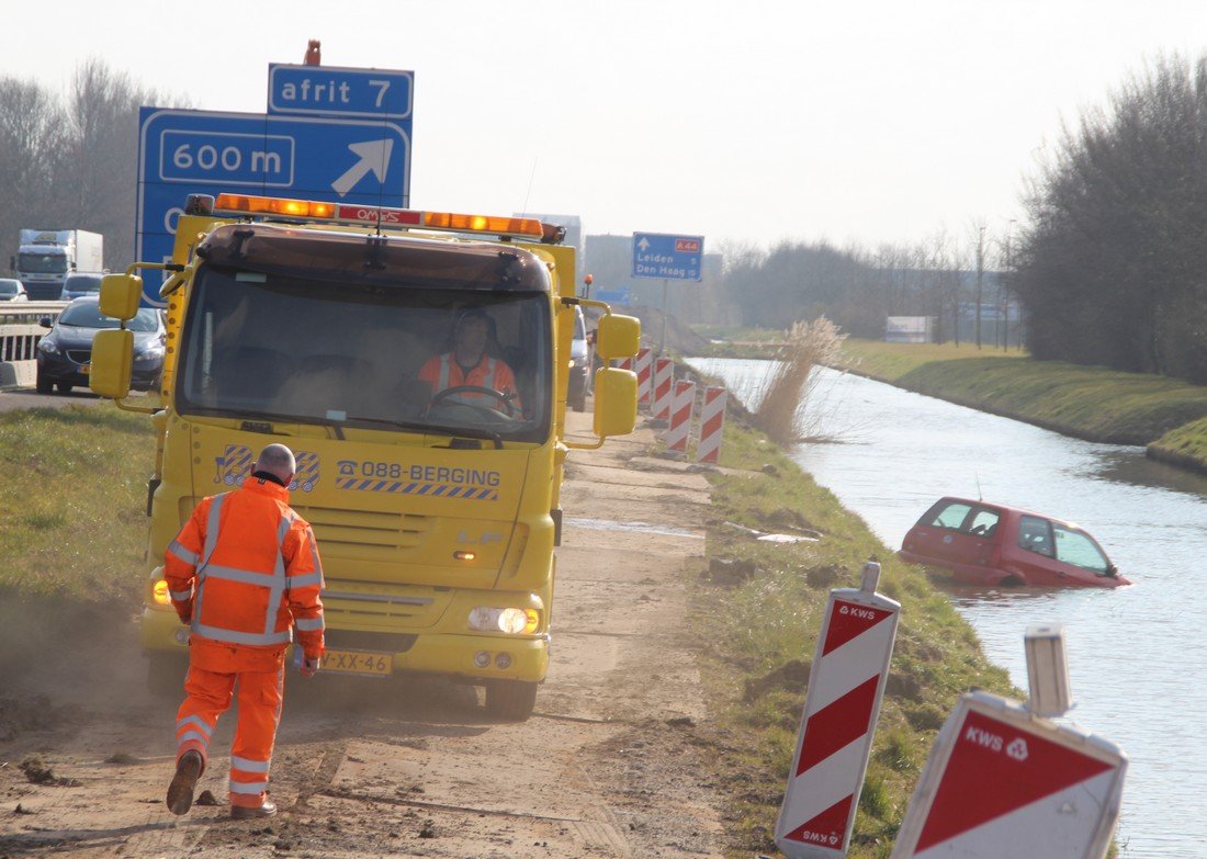 Auto te water A44 R 15,0 Oegstgeest