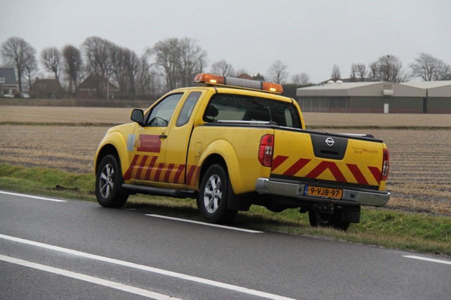 Auto te water N206 De Zilk