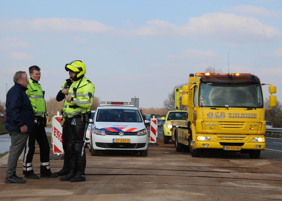 Auto te water A44 R 15,0 Oegstgeest