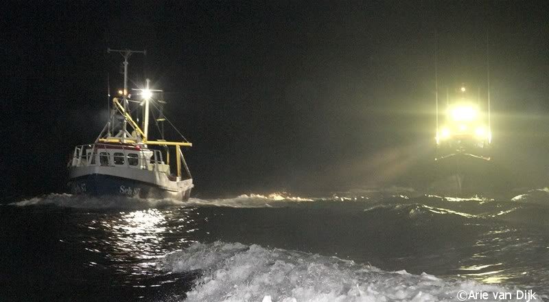 KNRM Katwijk uitruk voor brand op schip 