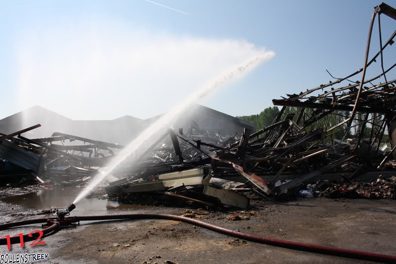 Zeer grote brand (Grip 1) Vinkenweg Rijnsburg (Foto update: 29-05)