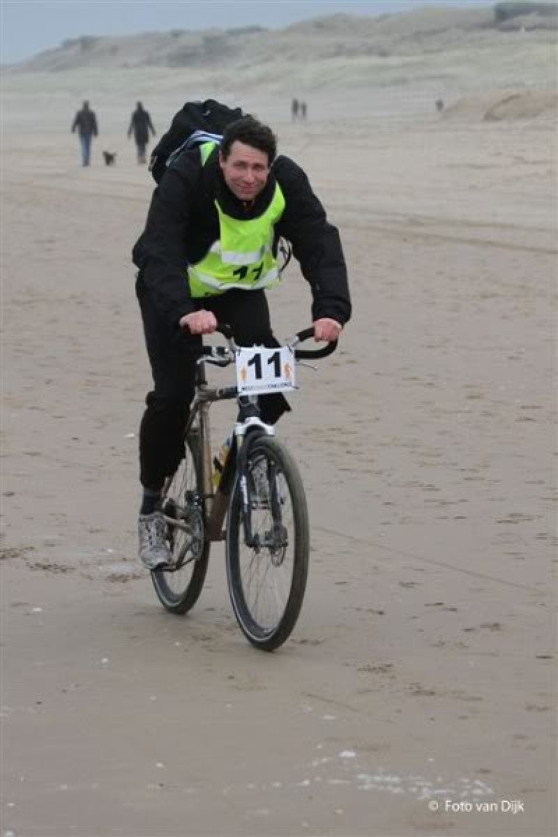 135 km hardlopen en fietsen voor de KNRM