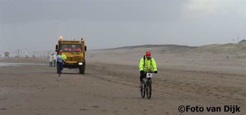 135 km hardlopen en fietsen voor de KNRM