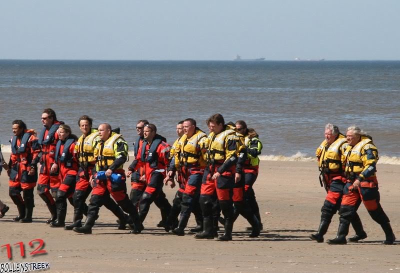 Blauwe vlag gehesen in Noordwijk door Prins Willem-Alexander