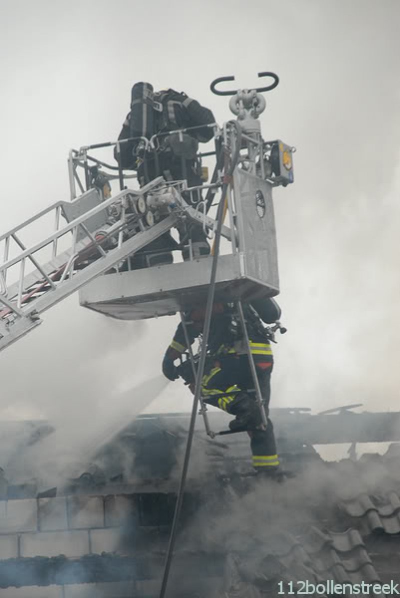 Grote brand Nassaudreef Katwijk (foto update)