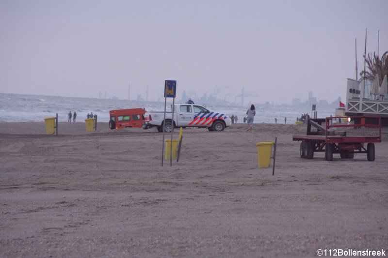 Inzet strand 24-06-2011 persoon onwel