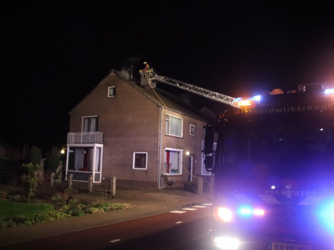 Woningbrand ontdekt door voorbijgangers 's Gravendamseweg Noordwijkerhout