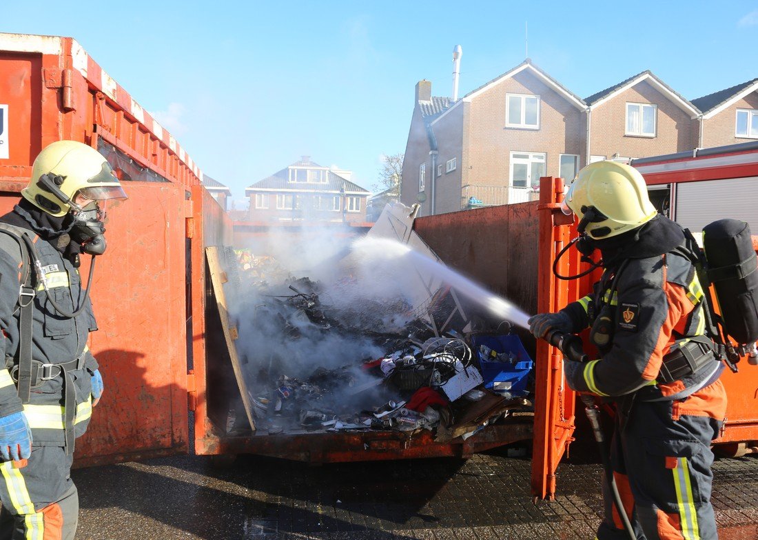 Grote container in de brand Herenstraat Voorhout