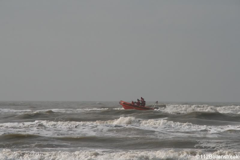 Kite uitrusting gevonden in zee Noordwijk