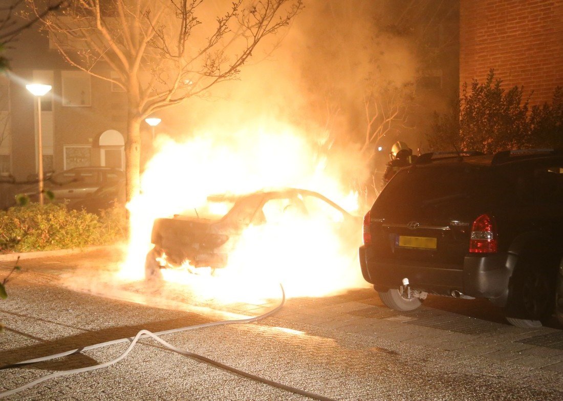 Auto brand volledig uit Westerhout Noordwijkerhout