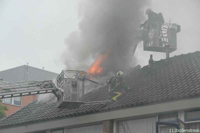 Grote brand Nassaudreef Katwijk (foto update)