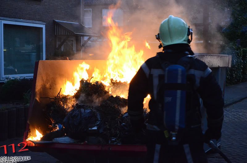 Buitenbrand afval container Rembrandtlaan Voorhout