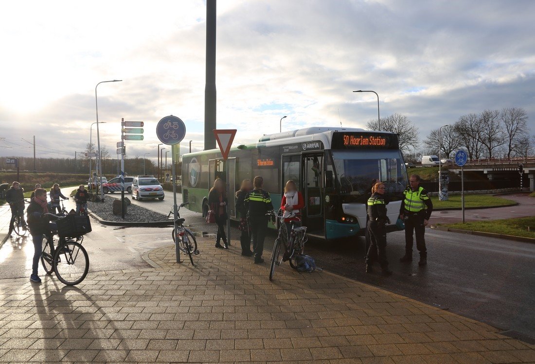 Ongeval fietsster met bus Sassenheim