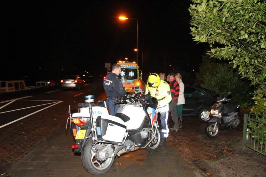 Auto contra scooter Leidsevaart N444 Voorhout