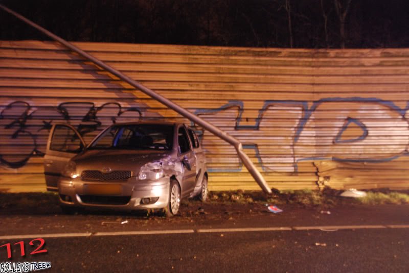 Auto op z'n kant Afrit N206 - Hoorneslaan Katwijk