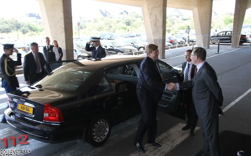 Blauwe vlag gehesen in Noordwijk door Prins Willem-Alexander