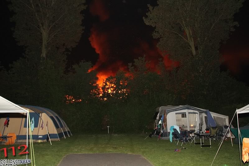 Zeer grote brand (Grip 1) Vinkenweg Rijnsburg (Foto update: 29-05)