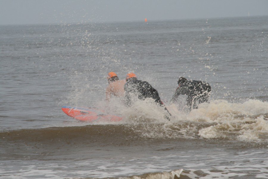 Reddingsbrigade oefend voor EK Life Saving Noordwijk