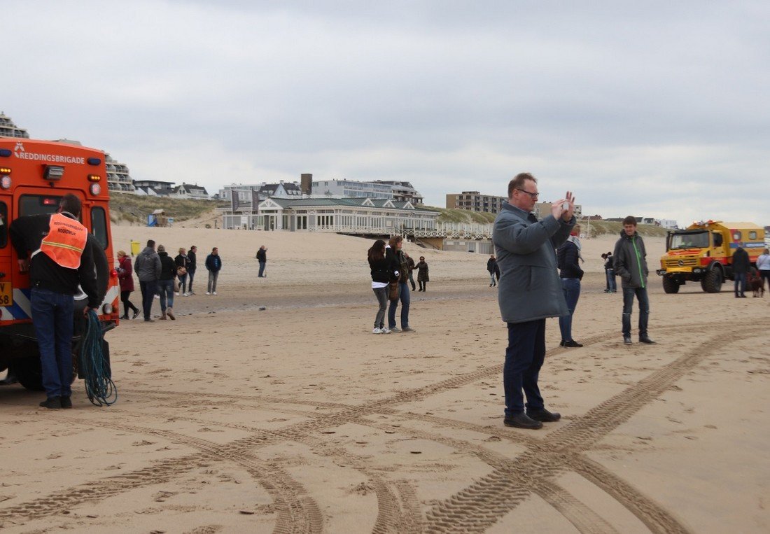 Inzet NRB voor een catamaran met gebroken mast Noordwijk