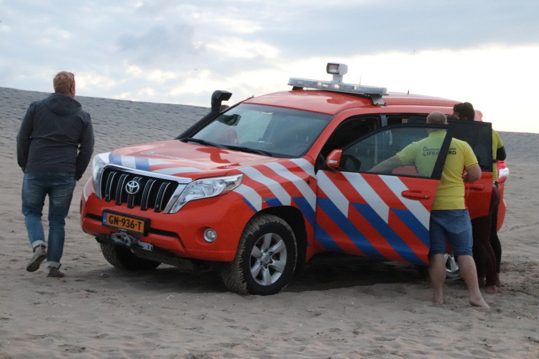 Grote oefening strand Katwijk