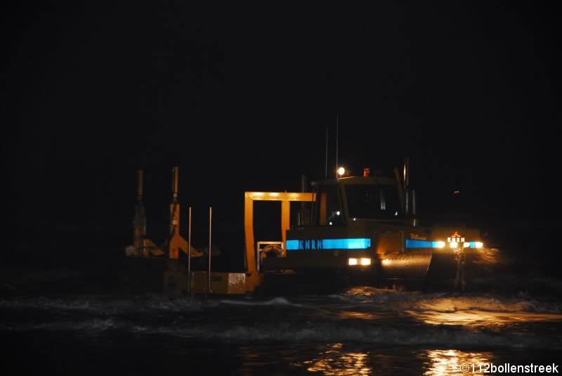 KNRM Katwijk oefent 's avonds.