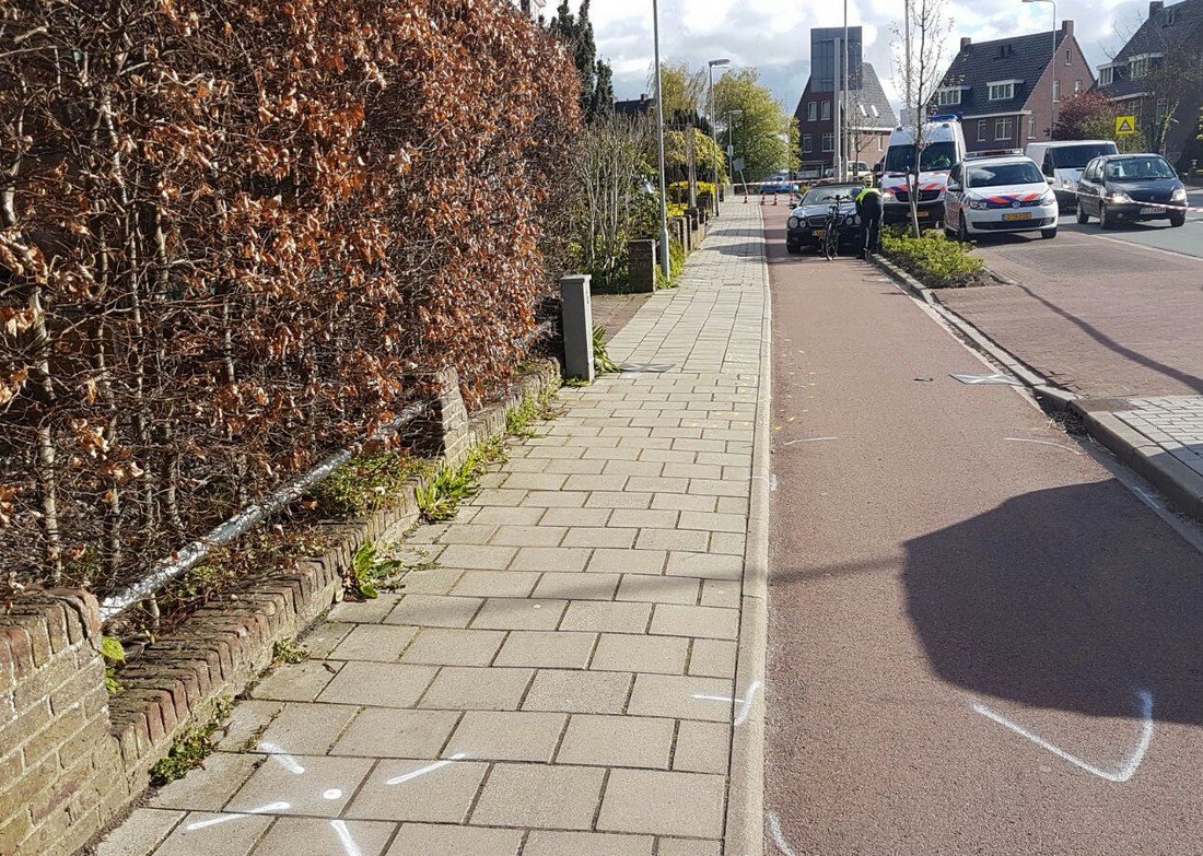 Ongeval Auto met Elektrische fiets van den Endelaan Hillegom