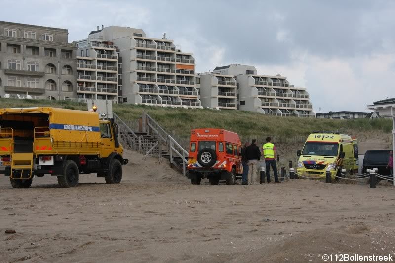 Inzet strand 24-06-2011 persoon onwel