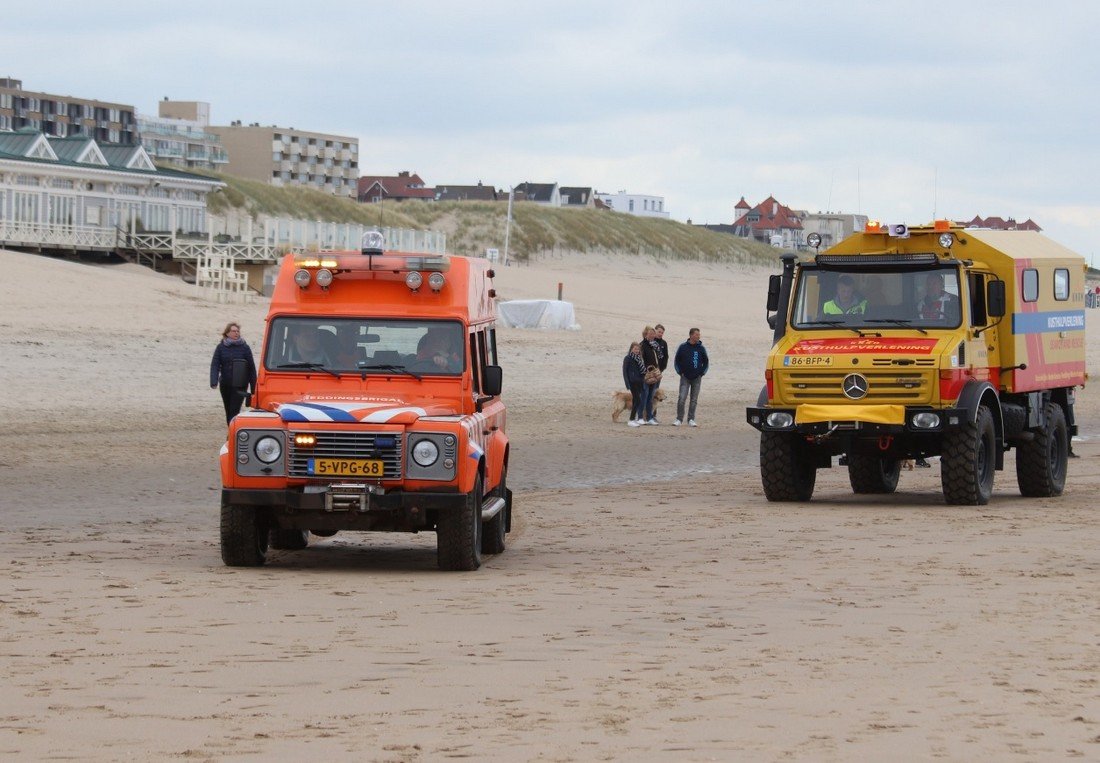 Inzet NRB voor een catamaran met gebroken mast Noordwijk