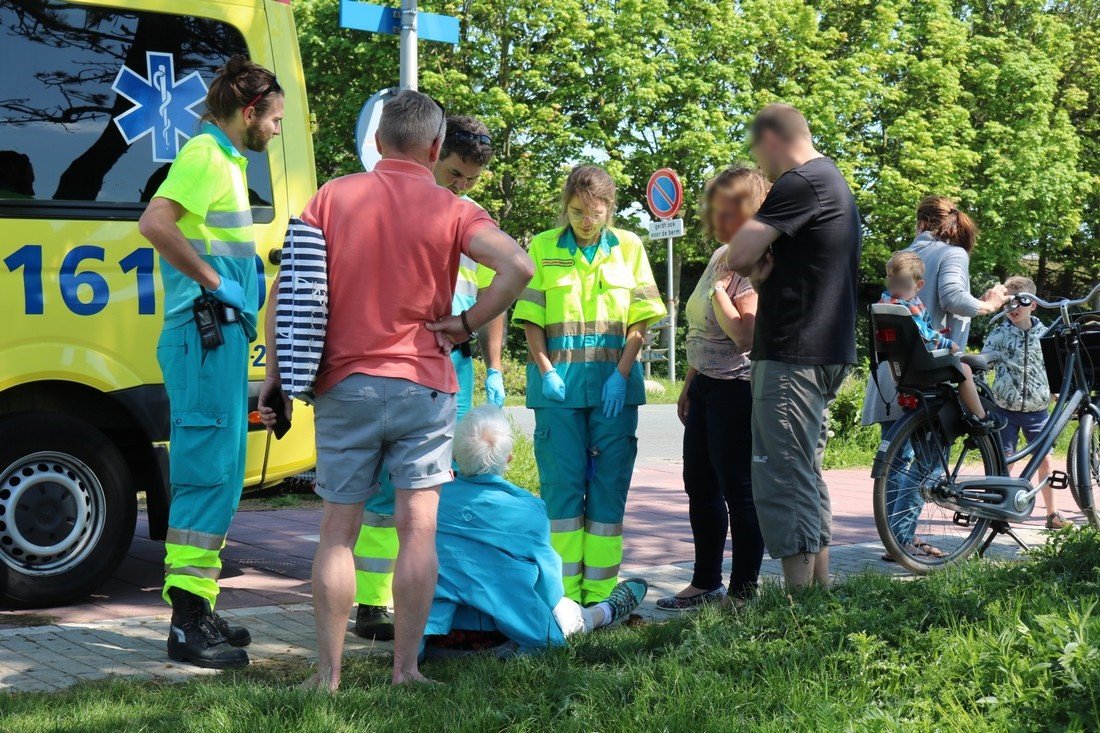 Vrouw aangereden door fietser op de Duindamseweg Noordwijk