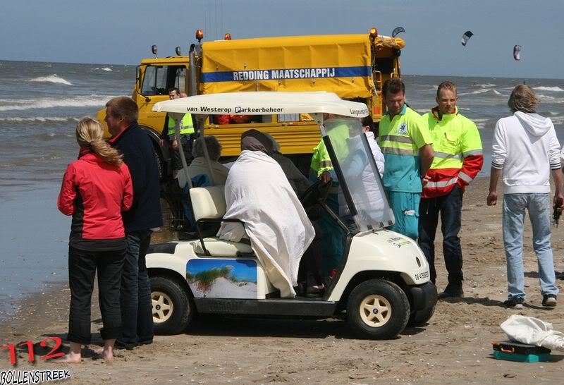 Inzet  NRB en KNRM  voor vastgelopen rupsvoertuig Langevelderslag Noordwijk