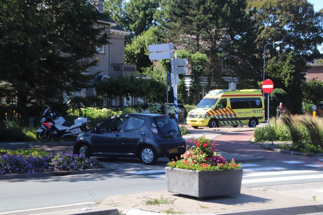 Ongeval fiets contra auto van der Endelaan Hillegom