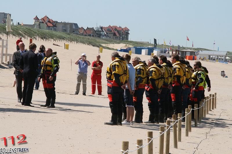 Blauwe vlag gehesen in Noordwijk door Prins Willem-Alexander