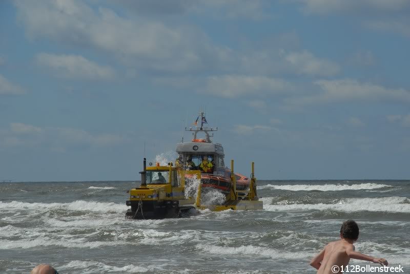 Grote zoekactie naar zwemmer Duindamseslag Noordwijk  (update)