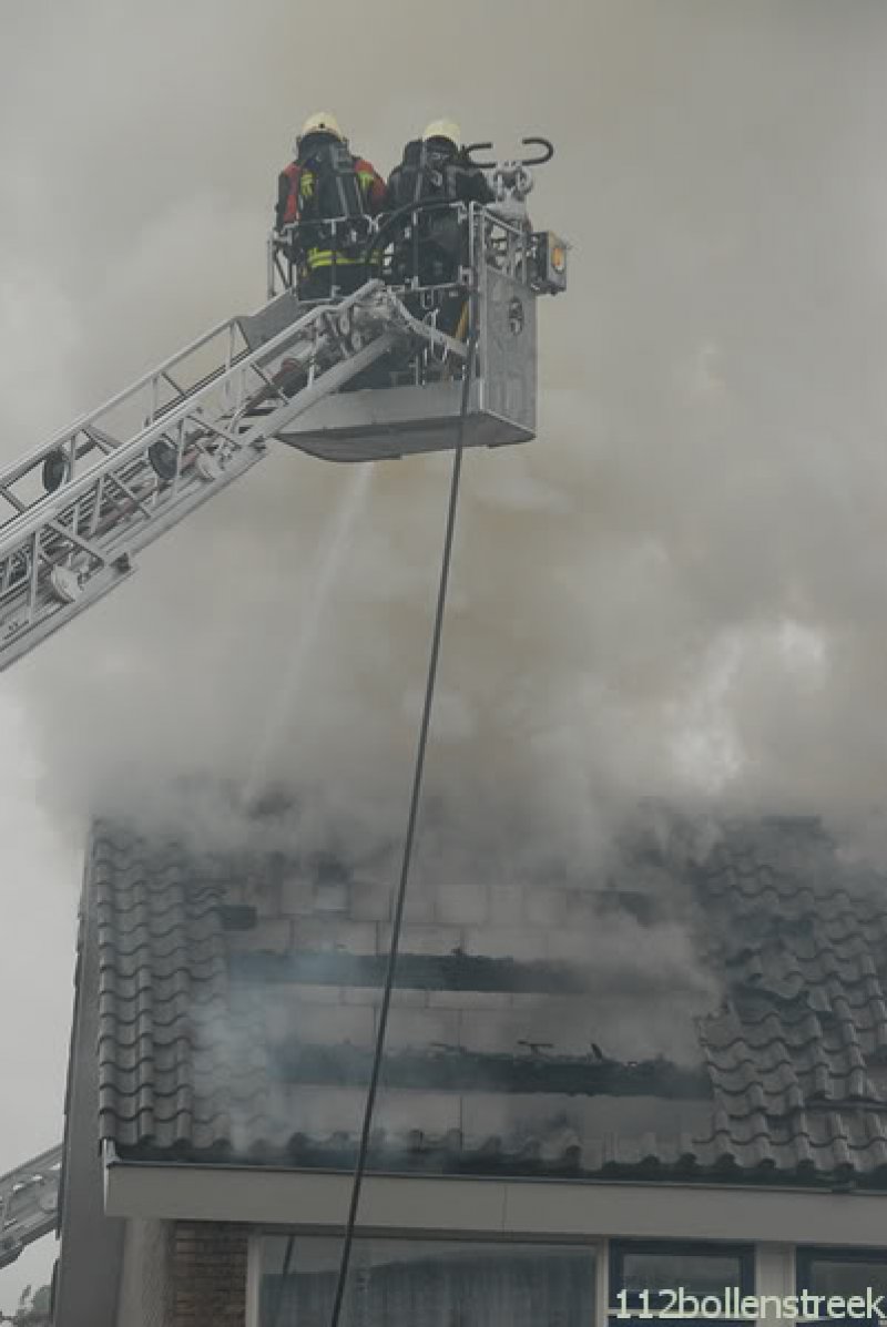 Grote brand Nassaudreef Katwijk (foto update)