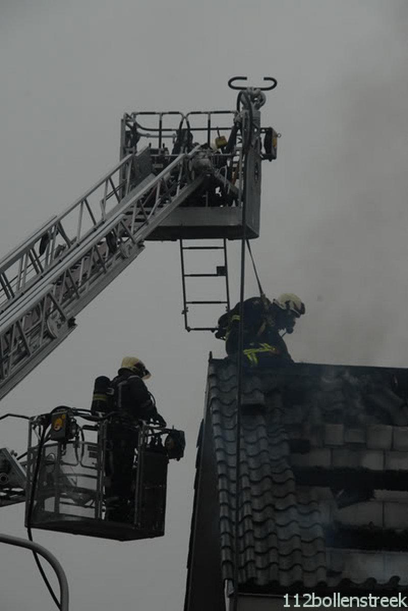 Grote brand Nassaudreef Katwijk (foto update)