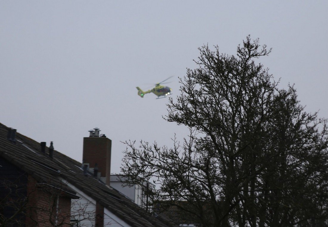 Traumaheli inzet na val van fiets Katwijk