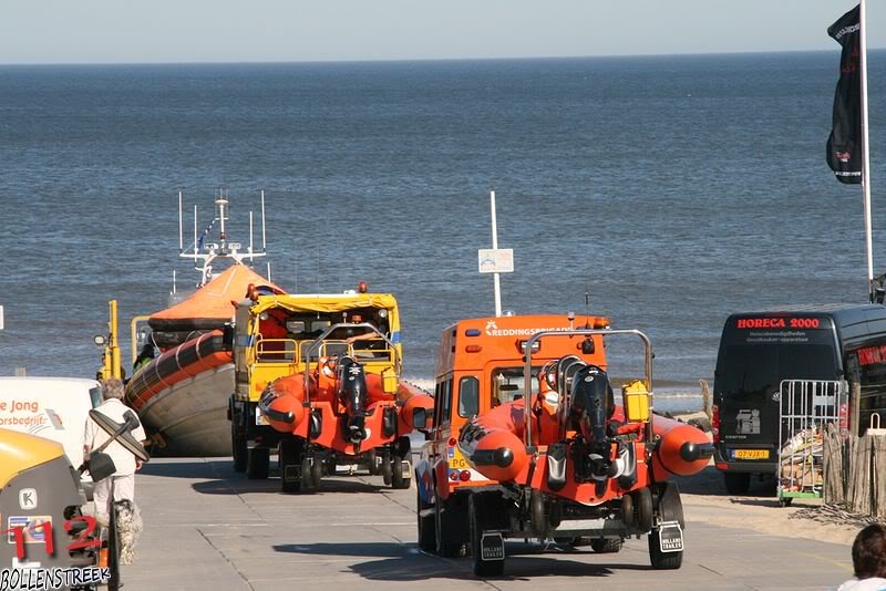 Blauwe vlag gehesen in Noordwijk door Prins Willem-Alexander