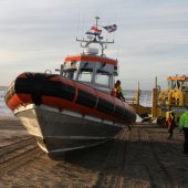 Surfer in problemen  Katwijk