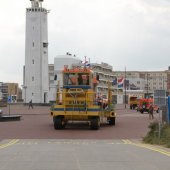 Kitesurfer in problemen Noordwijk