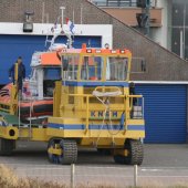 Surfer in problemen  Katwijk