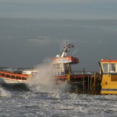 Surfer in problemen  Katwijk