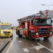 Auto te water Ir G Tjalmaweg N206 Oegstgeest