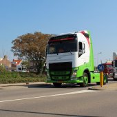 Truckrun 2015 rijdt door de Bollenstreek